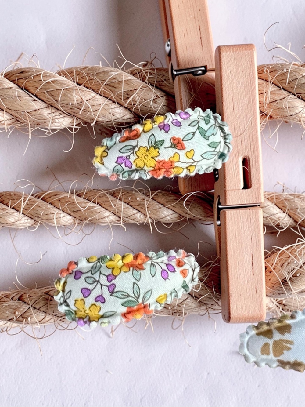 Floral Fabric Covered Scalloped Snap Hair Clips Cottagecore Liberty Style Set - Picture 7 of 13